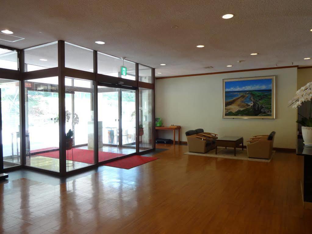 Motobu Green Park And Golf Course Ngoại thất bức ảnh